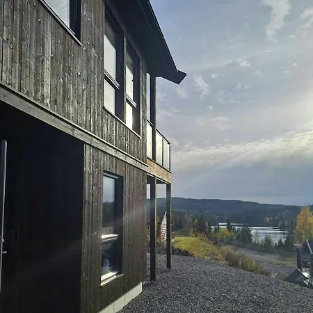 Modern By Sveavannet In Nordmarka Feriehus *